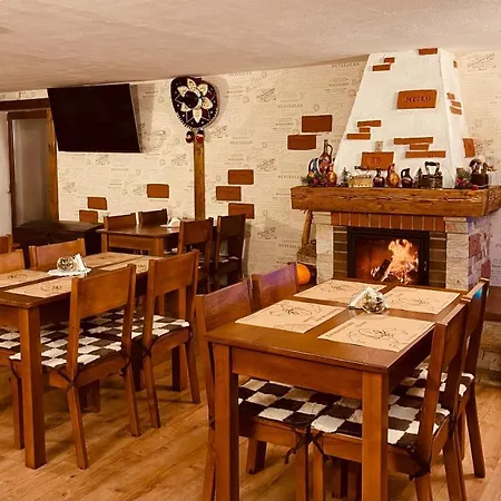 ロッジ Lileya バコヴェル