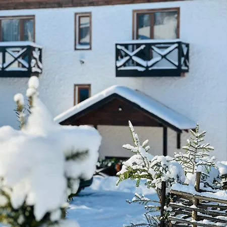 Lodge Lileya *
